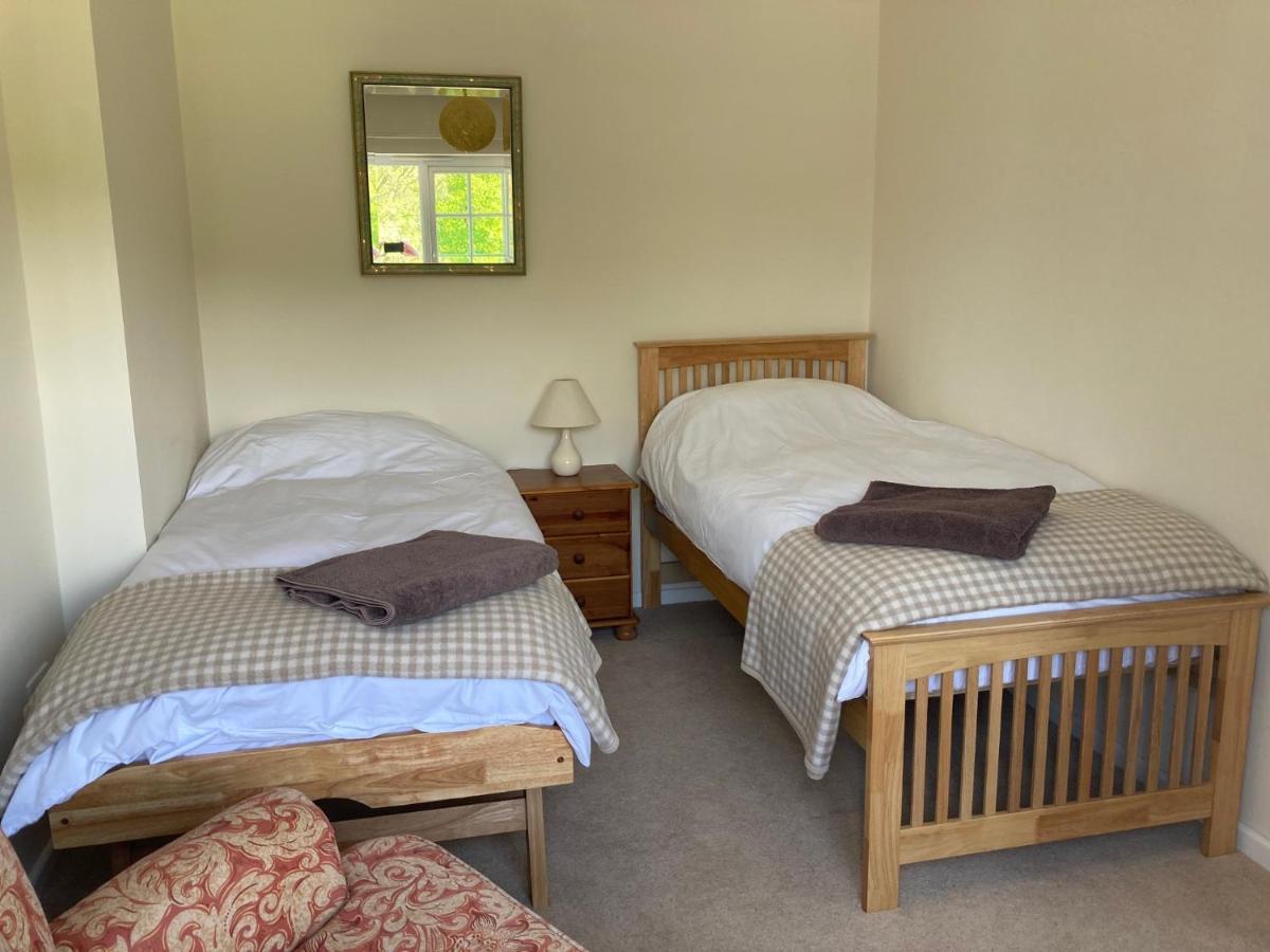 Meadowland Farm Bed & Breakfast Dolton Dış mekan fotoğraf