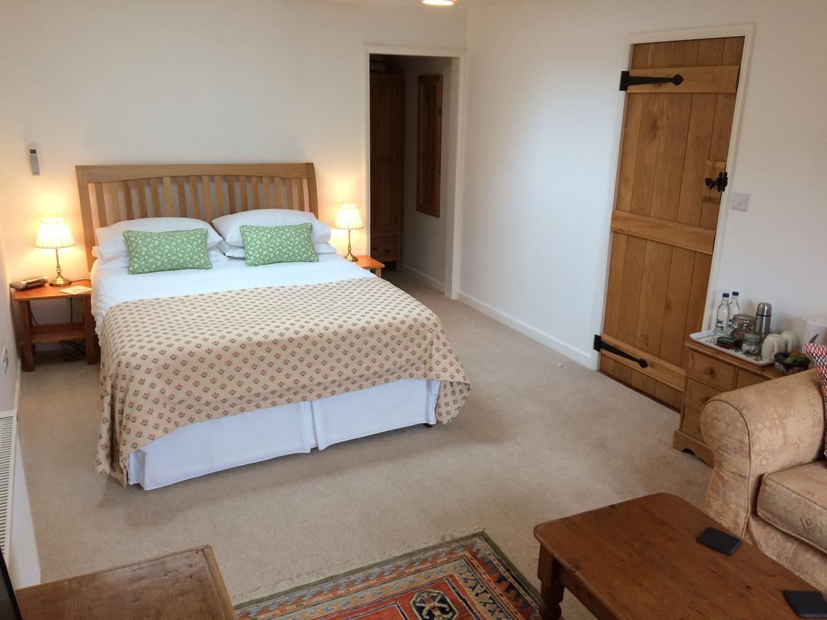Meadowland Farm Bed & Breakfast Dolton Dış mekan fotoğraf
