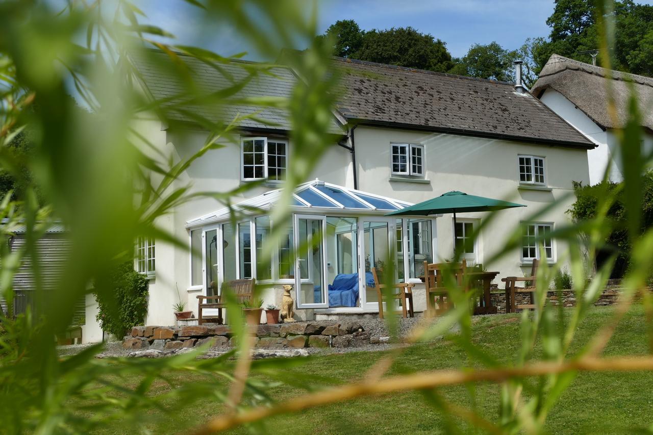 Meadowland Farm Bed & Breakfast Dolton Dış mekan fotoğraf